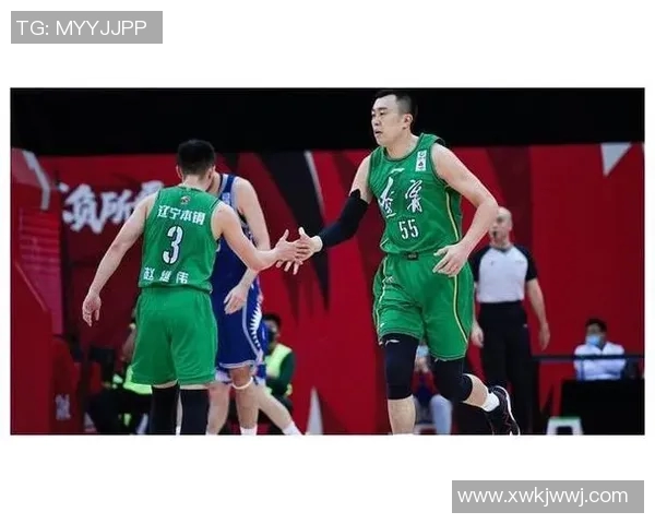 广州篮球队反击战术解析：深度剖析球队的快速进攻策略与执行力